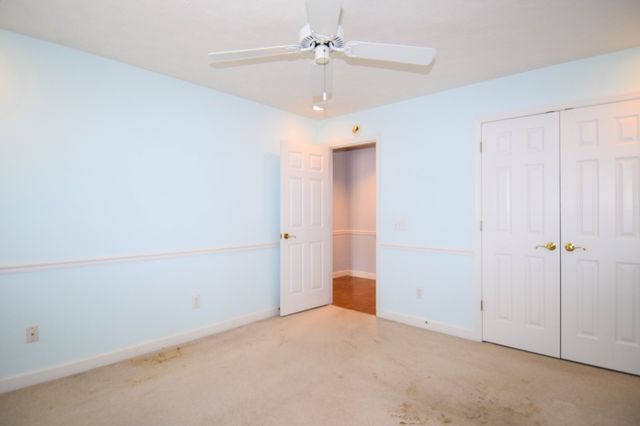 134 Stonehouse Dr, Gallatin, TN 37066