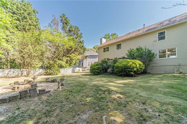 1692 Paces Vale Court, Lawrenceville, GA 30043