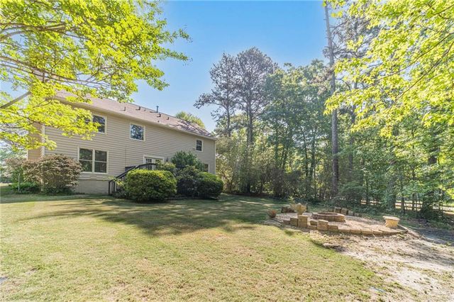 1692 Paces Vale Court, Lawrenceville, GA 30043