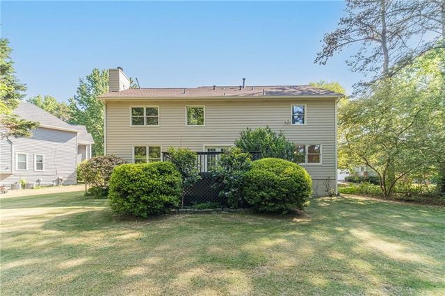 1692 Paces Vale Court, Lawrenceville, GA 30043
