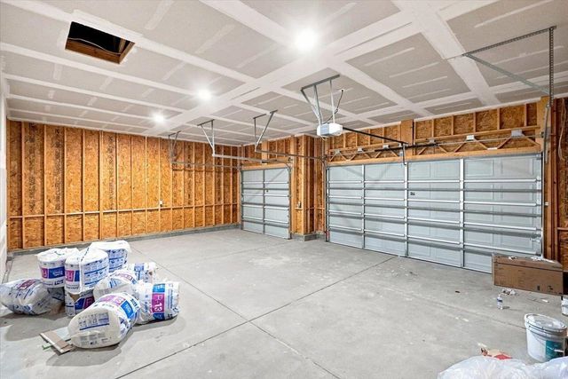 2904 E Sunnyslope St, Park City, KS 67219