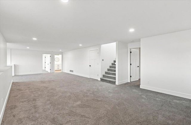 2904 E Sunnyslope St, Park City, KS 67219