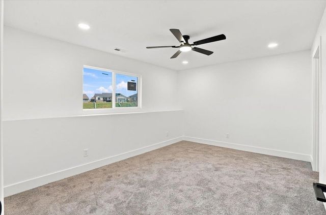 2904 E Sunnyslope St, Park City, KS 67219