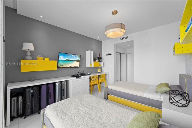 16500 Collins Ave 2451, Sunny Isles Beach, FL 33160