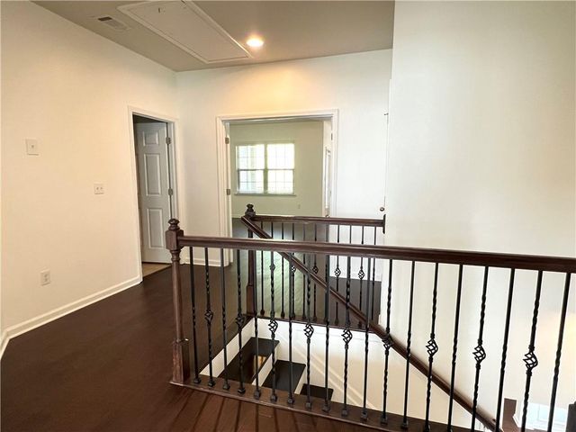150 Barkley Lane, Sandy Springs, GA 30328