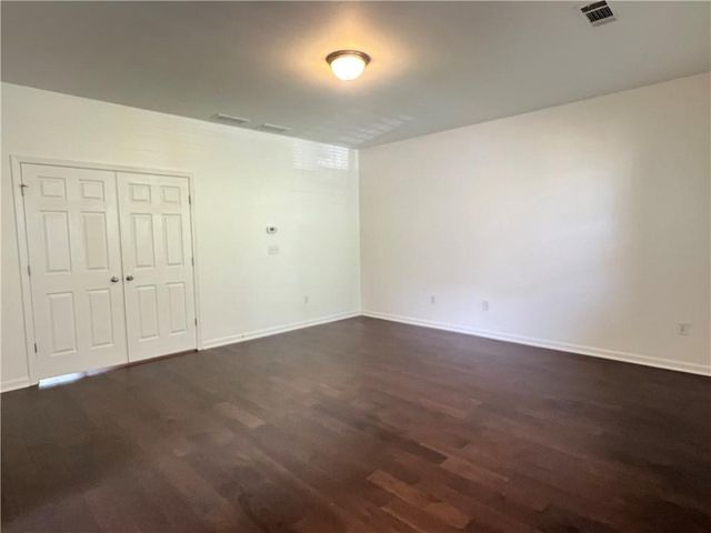 150 Barkley Lane, Sandy Springs, GA 30328
