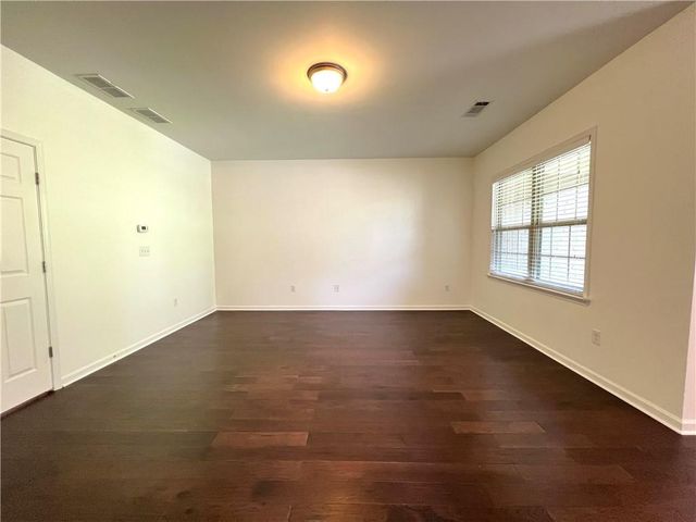 150 Barkley Lane, Sandy Springs, GA 30328