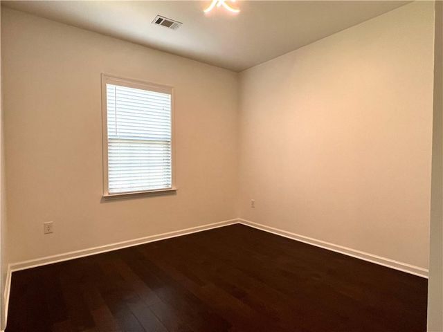 150 Barkley Lane, Sandy Springs, GA 30328