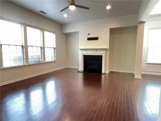 150 Barkley Lane, Sandy Springs, GA 30328
