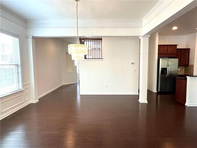 150 Barkley Lane, Sandy Springs, GA 30328