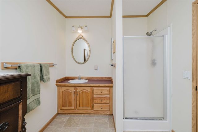 21 Nightingale Lane, Tiverton, RI 02878