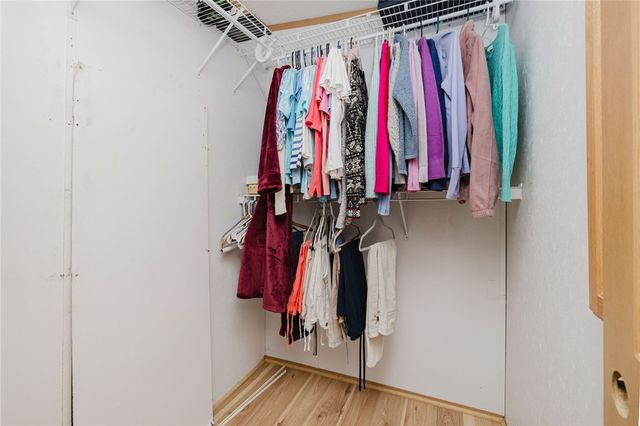 21 Nightingale Lane, Tiverton, RI 02878