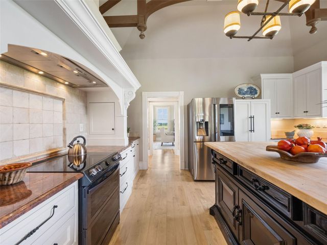 466 German LN, Fredericksburg, TX 78624