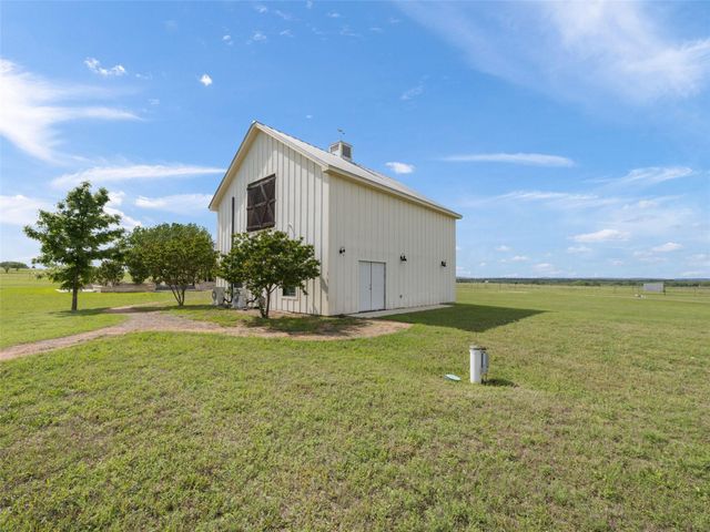 466 German LN, Fredericksburg, TX 78624