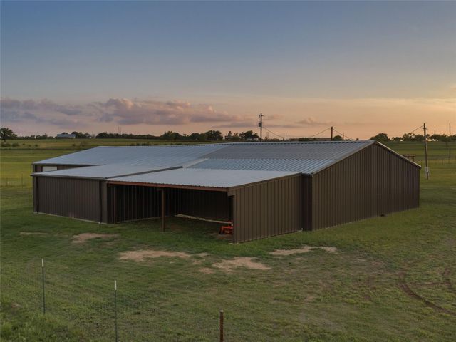 466 German LN, Fredericksburg, TX 78624