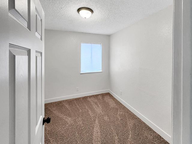 609 Monterey, Chowchilla, CA 93610