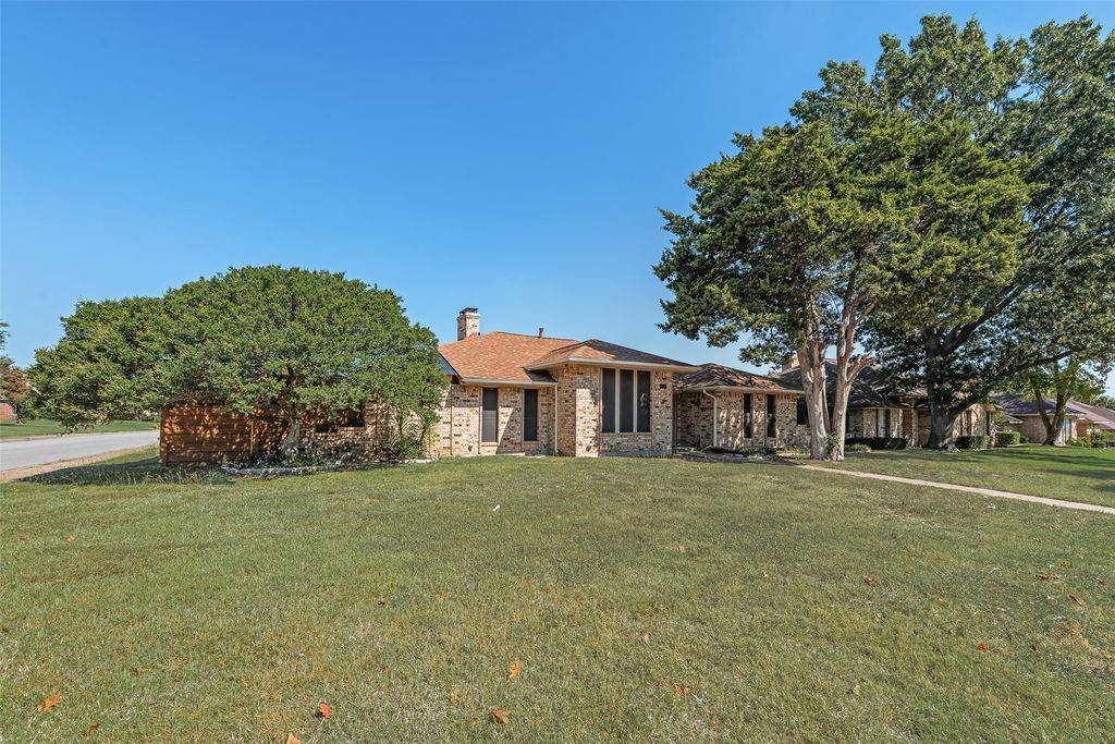 1335 Meadow Ridge, Duncanville, TX 75137