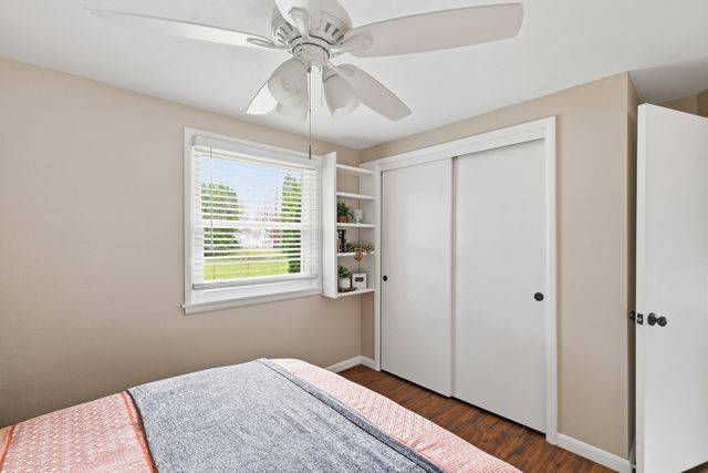 1422 LAKEWOOD Drive, Bettendorf, IA 52722