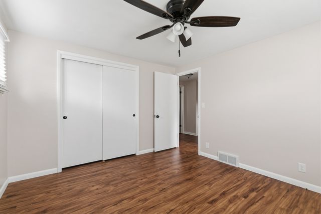 1422 LAKEWOOD Drive, Bettendorf, IA 52722