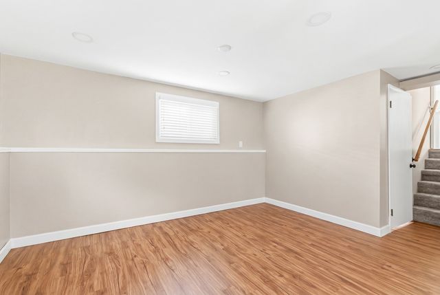 1422 LAKEWOOD Drive, Bettendorf, IA 52722