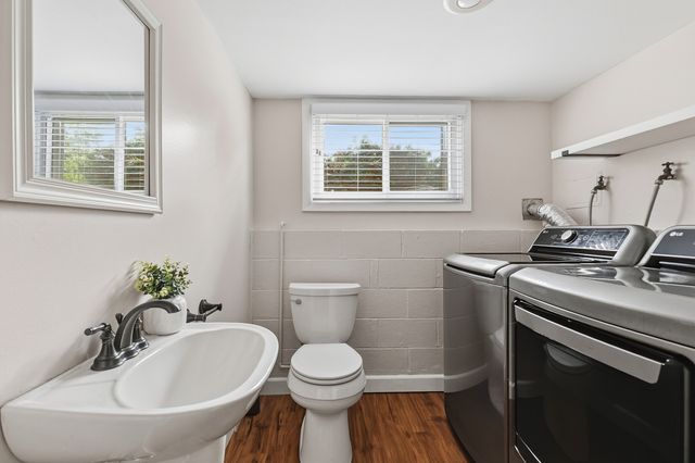 1422 LAKEWOOD Drive, Bettendorf, IA 52722