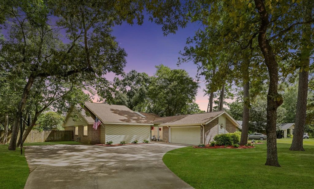 12630 Oak Plaza Drive, Cypress, TX 77429