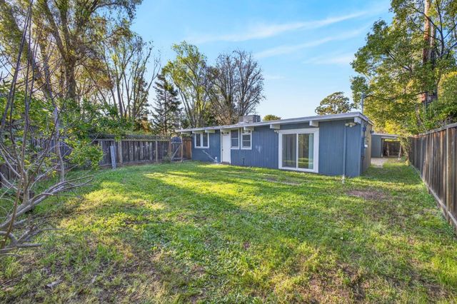 1936 Edgewood Drive, Palo Alto, CA 94303