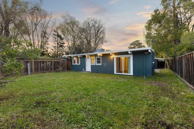 1936 Edgewood Drive, Palo Alto, CA 94303