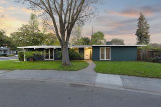 1936 Edgewood Drive, Palo Alto, CA 94303