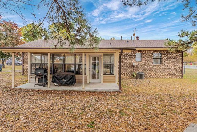 240 Huie Street, Clinton, AR 72031