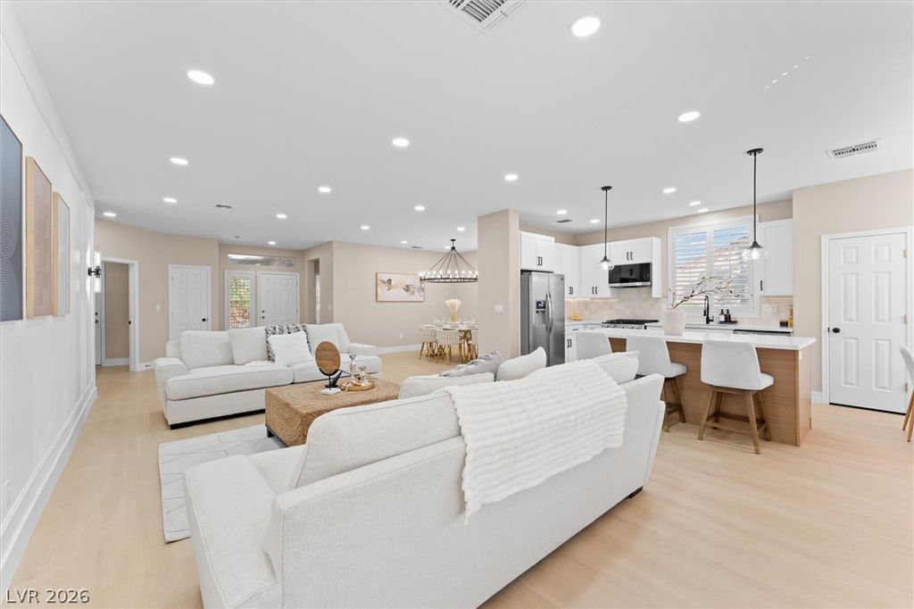 2163 Chapman Ranch Drive, Henderson, NV 89012 — photo 2