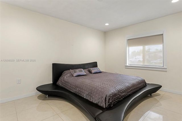 11335 NW 59th Ct, Hialeah, FL 33012