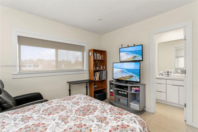 11335 NW 59th Ct, Hialeah, FL 33012