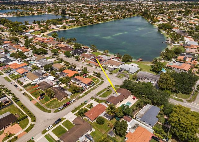 11335 NW 59th Ct, Hialeah, FL 33012