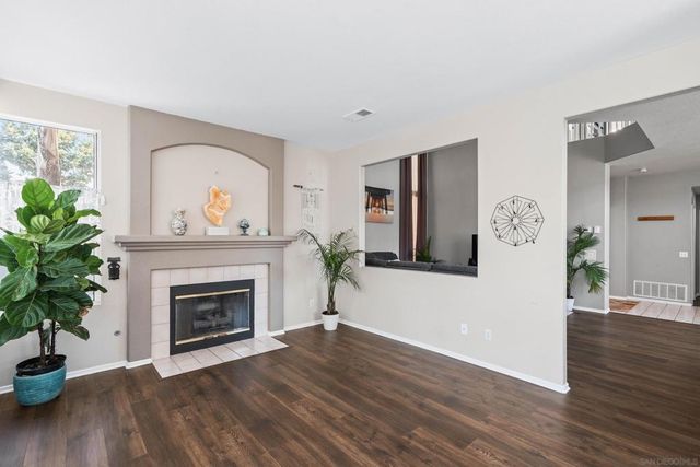 1593 Avenida Guillermo, Oceanside, CA 92056