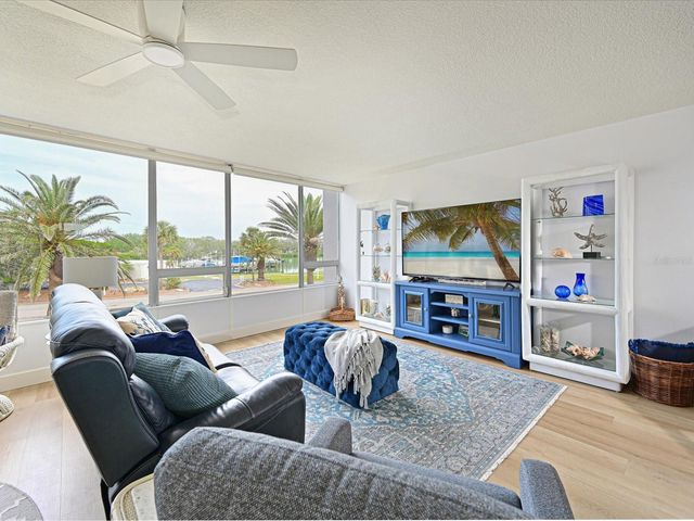 100 SANDS POINT ROAD 225, Longboat Key, FL 34228