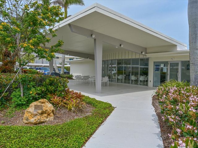100 SANDS POINT ROAD 225, Longboat Key, FL 34228