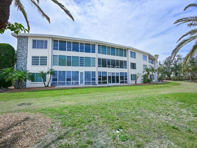 100 SANDS POINT ROAD 225, Longboat Key, FL 34228