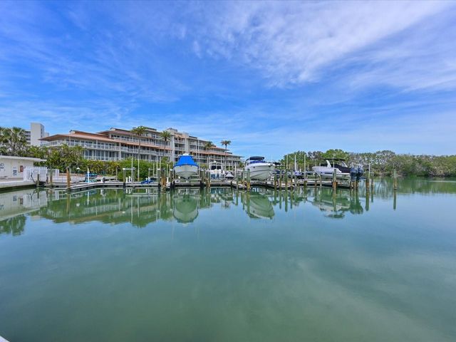 100 SANDS POINT ROAD 225, Longboat Key, FL 34228