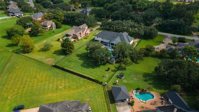 4002 Silver Ridge Boulevard, Missouri City, TX 77459