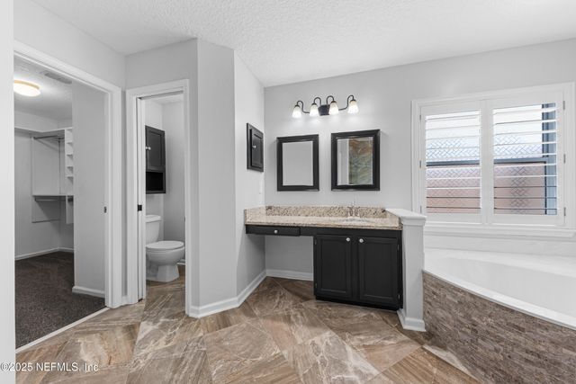 1810 RISING OAKS Drive, Jacksonville, FL 32223