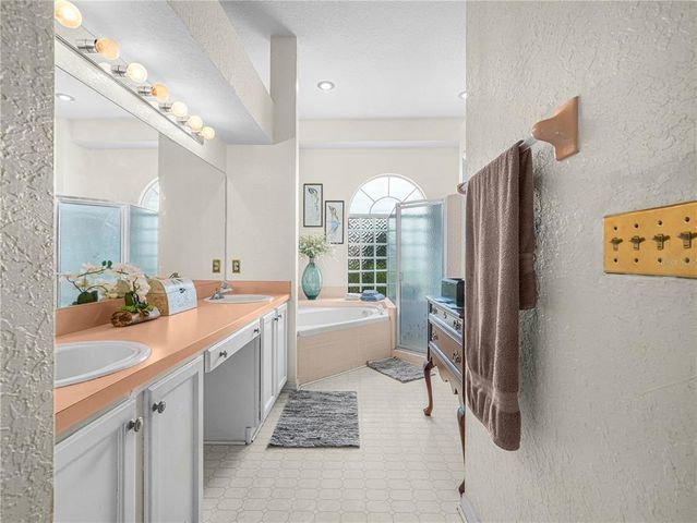 7148 HAZELTINE CIRCLE, Lakeland, FL 33810