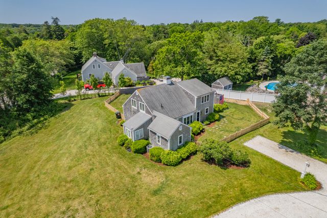 11 Seaside Avenue, Dennis, MA 02638