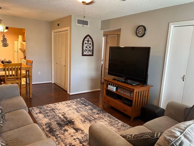 260 El Dorado Boulevard 2906, Houston, TX 77598
