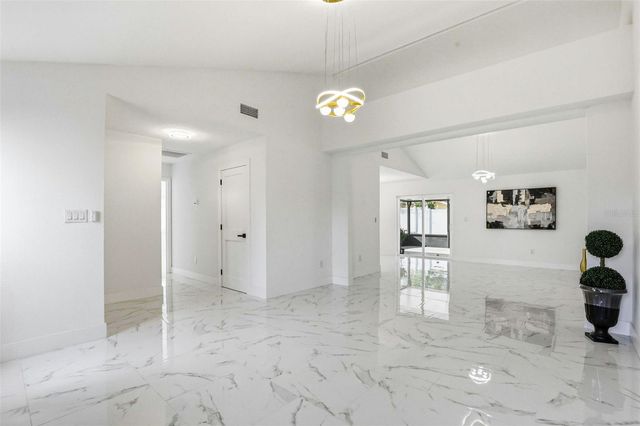 10918 TAILFEATHER COURT, Tampa, FL 33625