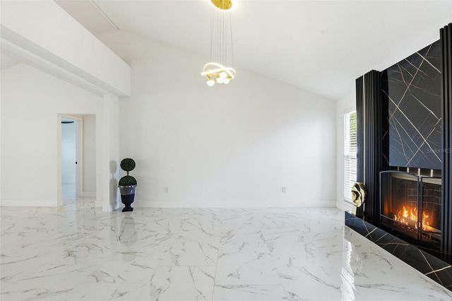 10918 TAILFEATHER COURT, Tampa, FL 33625