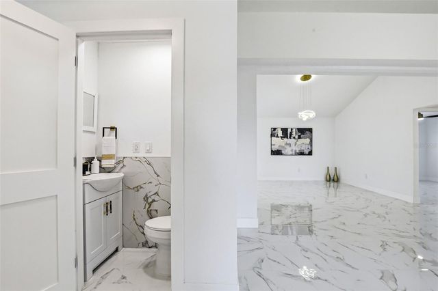 10918 TAILFEATHER COURT, Tampa, FL 33625