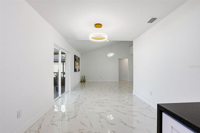 10918 TAILFEATHER COURT, Tampa, FL 33625