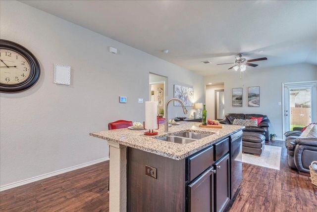 113 LANCE TRL, San Marcos, TX 78666