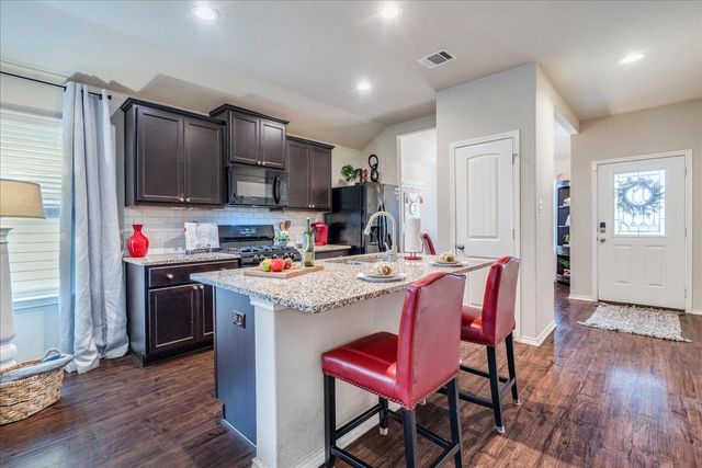 113 LANCE TRL, San Marcos, TX 78666